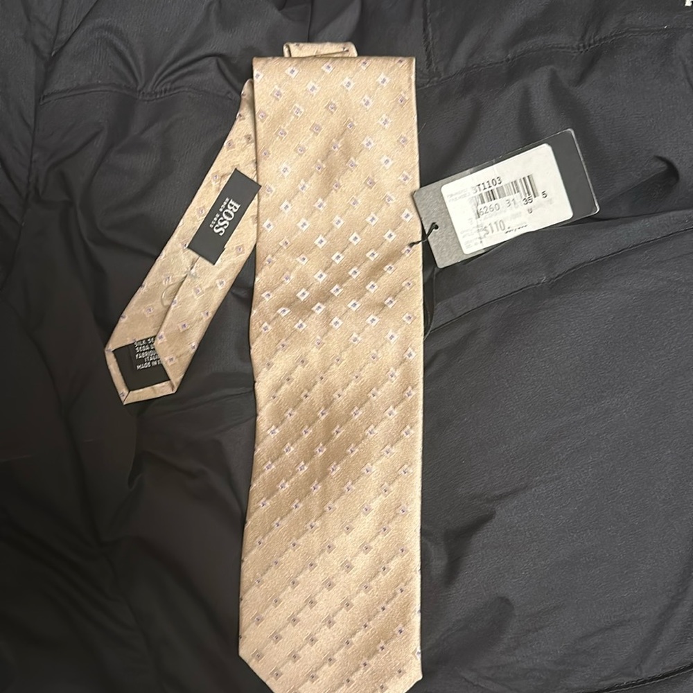 New with tag Boss tie